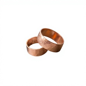 Bague en métal à motif martelé, bijoux ayurvédiques, accessoires bio-énergétiques durables, sans produits chimiques, respectueux de l'environnement - Product Image 1