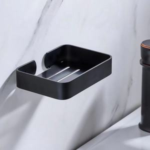 Porte-savon rectangulaire mural avec égouttoir intégré, design minimaliste en plastique noir pour salle de bain - Product Image 4