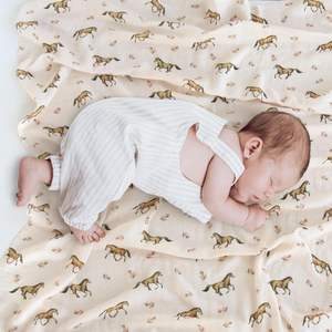 100% coton mousseline 2 couches couverture douce respirante Durable lumière Beige marron cheval impression toutes saisons enfants couverture - Product Image 2