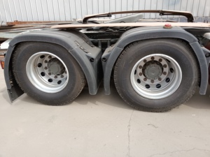 Sinotruk HOWO 6x4 tracteur camion utilisé camion lourd 430HP Diesel Euro 2 norme d'émission caméra arrière de direction gauche - Product Image 5