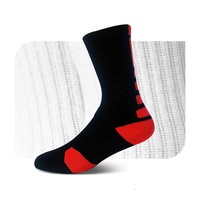 Vente en gros de chaussettes de cheville en éponge épaisse de qualité supérieure pour hommes basket-ball équipe formation sport équipage chaussettes-pour le printemps