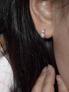 Boucles d'oreilles clous exclusives plaquées or, taille brillant rond, en argent sterling 925 et or massif 14 carats, bijoux haut de gamme pour femme, cadeau idéal pour les fêtes - Product Image 5