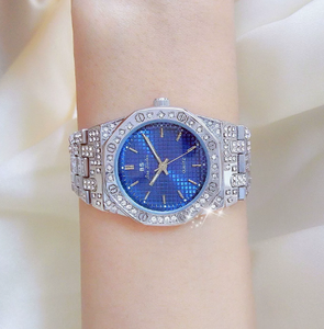 Montre de luxe pour femme en or, cadran octogonal à quartz avec strass, affichage analogique, fermoir déployant - Product Image 5