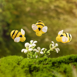 Mini 3D Flatback abeille charme embellissements animaux miniatures résine <span class=keywords><strong>abeilles</strong></span> artisanat pour thème fête décor Art bricolage artisanat décoration - Product Image 2
