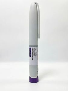Maßgefertigtes Harz-Mockup im 1:1-Verhältnis eines Injektionsstifts für Ausstellungs- und Präsentationszwecke - Product Image 3