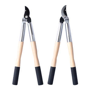 Vertak - Tijeras de podar de jardín con hoja superior de 4 mm de grosor y 1060 g de peso, mango de madera de fresno y álamo - Product Image 3