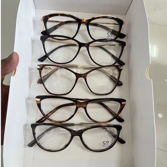 New Fashion Cat Eye Glasses Metal+plastic Optical Frame High Quality Cheap Ready to Ship Eyeglasses Frame