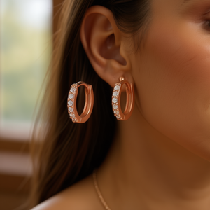 Orecchini a Cerchio Placcati in Oro Rosa con Cristalli Rotondi, Design Minimalista per Donne, Uso Quotidiano, Incastonatura a Canale, 7mm - Product Image 2