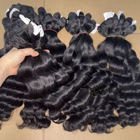 Extensions de cheveux humains bouclés et rebondissants en gros, cuticules alignées, cheveux bouclés birmans, cheveux bruts cambodgiens, mèches ondulées naturelles