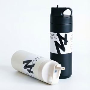 Botella de Hidratación Deportiva Personalizada 2026, Minimalista, Mate, con Logotipo Personalizado, Silenciosa, de Lujo, a Prueba de Fugas, para Oficina y Gimnasio - Product Image 3