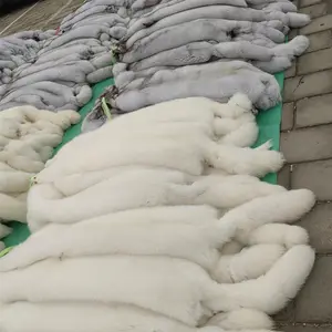 2024 gran oferta de pieles de piel de zorro Real peludas cálidas de alta calidad para mujeres bufanda y abrigo materiales de piel