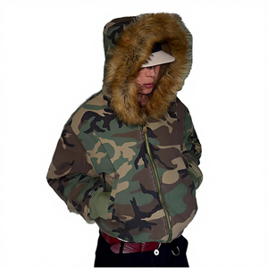 เสื้อแจ็คเก็ตบอมเบอร์ผู้ชาย คอตั้ง ซิปหน้า ขนเทียม ลายพราง แบบกลับด้านได้ สไตล์วินเทจ ล้างสี  แบบสตรีทแวร์  สำหรับฤดูหนาว  มีสินค้าในสต็อก  รับผลิตแบบ ODM - Product Image 4