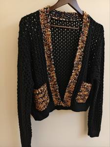 Cárdigan Casual de Punto con Cuello en V, Diseño Intrincado con Patrón de Color, Ultra Suave, Mezcla 100% Algodón, Transpirable, Corte Relajado, Para Toda Temporada - Product Image 3