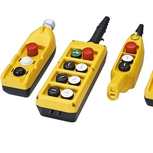 Station de commande industrielle CMK à bouton-poussoir pour grue EOT, indice de protection IP65, corps en plastique, interverrouillage mécanique, tous modèles disponibles - Product Image 3
