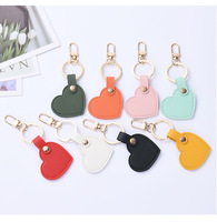 Vente en gros porte-clés en cuir PU coeur mode porte-clés sac décoré porte-clés amour pêche mignon pendentif voiture porte-clés