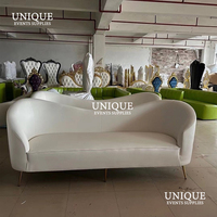 Décoration de réception de mariage moderne, canapé lounge en velours coloré avec canapé en acier inoxydable pour appartement, salon, hôtel, événement