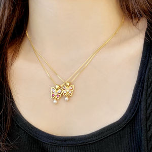 Collier pendentif papillon en cuivre zircon coloré personnalisé tendance en vente chaude plaqué or pour unisexe - Product Image 4