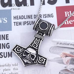 Colliers avec gros pendentifs tête de mort pour hommes, bijoux hip-hop punk en gros, chaîne marteau en acier inoxydable - Product Image 3