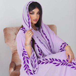 Robe Dubaï à deux pièces avec motif brodé, manches larges, foulard Dubaï, robe pour femmes musulmanes - Product Image 2