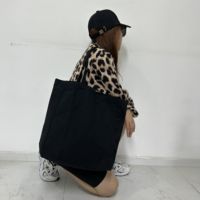 Sac fourre-tout en toile écologique réutilisable et recyclable pour femme, personnalisé avec une longue bandoulière en ruban/cordon, fermeture éclair, taille moyenne, pour les voyages