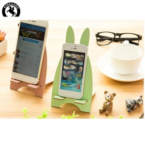 Nouveau support de téléphone en bois au design innovant avec hauteur réglable pour tous <span class=keywords><strong>les</strong></span> smartphones - Idéal pour <span class=keywords><strong>les</strong></span> voyages en avion - Product Image 2