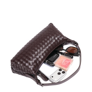 Nuova <span class=keywords><strong>Borsa</strong></span> in PU Intrecciata Personalizzabile, <span class=keywords><strong>Borsa</strong></span> Hobo alla Moda, <span class=keywords><strong>Borsa</strong></span> a Spalla con Texture, Grande Capacità, <span class=keywords><strong>Borsa</strong></span> a Tracolla per il Tempo Libero - Product Image 3