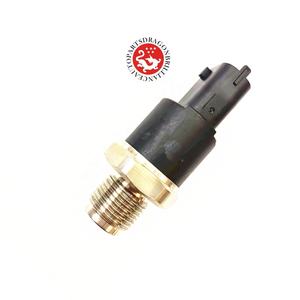 Capteur de pression de carburant pour camions, pièces détachées 0281002534 0281002921 5093112AA 0281002851 pour Cummins <span class=keywords><strong>Daf</strong></span> pour Renault Trucks Diesel <span class=keywords><strong>V8</strong></span> 6.6 - Product Image 1
