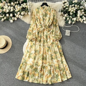 Robe mi-longue en mousseline de soie florale de style français pour femmes élégant ourlet large avec taille empire nouveau style décontracté pour la saison de printemps - Product Image 1