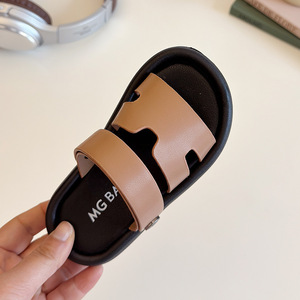 Sandali Estivi Nuovi per Bambini 1-12 Anni, <span class=keywords><strong>Scarpe</strong></span> da Spiaggia Morbide e Versatili Slip-on alla Moda per Ragazzi e Ragazze - Product Image 4