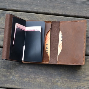 Portafoglio con chiusura magnetica Air Tag portafoglio minimalista tascabile in vera pelle con porta carte di credito intelligente con tecnologia RFID - Product Image 4