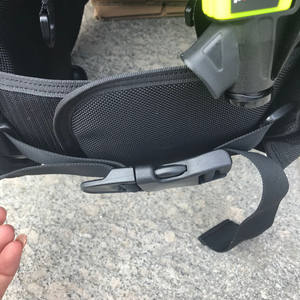 स्कूबा डाइविंग बीसीडी जैकेट | इनफ्फुलेटर होज के साथ बुओएंसी प्रतिकार उपकरण | गोताखोरों के लिए समायोज्य टिकाऊ बुओएंसी कंट्रोल बनियान - Product Image 4