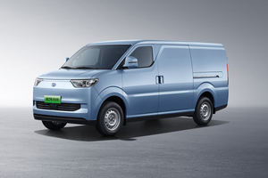 Mini camion électrique Ruichi EC75 neuf, transmission 4x2, norme Euro 6, caméra arrière, autonomie de 252 km - Product Image 4