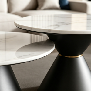 Ensemble de tables basses gigognes rondes minimalistes noires avec plateau en marbre et piédestal conique, style luxe léger, pour salon et hôtel - Product Image 2