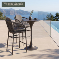Chaises de bar et tabourets hauts d'extérieur modernes en aluminium et corde tressée – Résistants à l'eau et au soleil pour villas et maisons d'hôtes