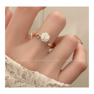 Vendita calda di tendenza in oro rosa accatastamento anelli di dichiarazione graziosi intarsio a cuore di farfalla con strass Casual a forma di amante all'ingrosso - Product Image 1