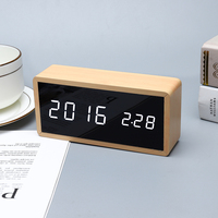 Fabrik Holz-LED-Spiegel Wecker Digitaler Elektronischer Sprachgesteuerter Kalender Temperaturanzeige Wohnzimmer Schlafzimmer Deko
