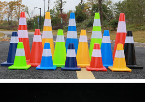 Cono de Tráfico de Seguridad en Oferta, 50cm 75cm 100cm, Cuerpo de Plástico PE, Base de Goma Negra - Product Image 6