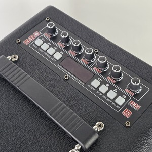 Sistema de Karaoke Portátil CH-A08 de 8 Pulgadas con Múltiples Bocinas Doradas, Compatible con Micrófono Inalámbrico, Batería Recargable - Product Image 3