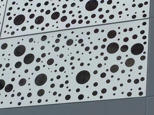 Revêtement mural extérieur de bâtiment en tôle d'aluminium perforée insonorisante - Product Image 4