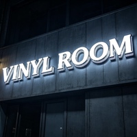 Letrero LED de Canal con Perforación Dimensional para Venta al por Mayor, Letras Metálicas 3D Iluminadas Lateralmente, Letrero Exterior OEM para Oficina