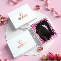 Paquets de perruques de luxe avec logo personnalisé, boîte à bijoux rigide en papier doublé satiné à tiroir blanc avec poignée en acrylique, impression en relief