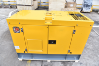 Groupe électrogène diesel Yuchai 80 kVA 100 kVA 200 kVA triphasé refroidi par eau, type silencieux industriel