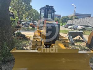 Bulldozer Caterpillar D5K Usado Excelente Estado Motor de Segunda Mano 132KW Potencia 5mÂ ³ Capacidad de Dormición Japón Original - Product Image 4