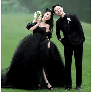 Black Strapless Ball Gown Wedding Dress Empire Waist Tulle Train Outdoor Forest Style Couple Photography Outfit - Product Image 4
