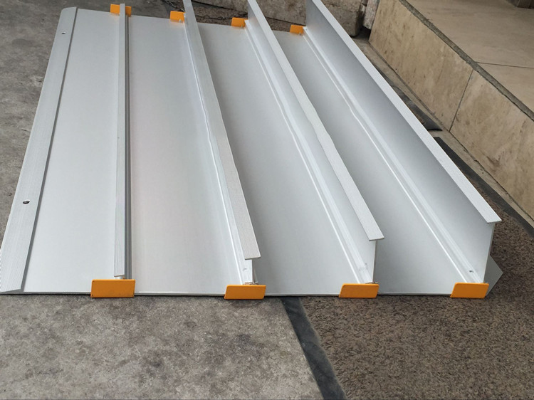 Hot Sale Aluminum 4 Inch Rise Entry Ramps - Portable & Durable