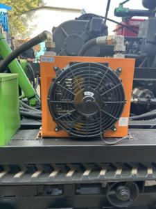 แท่นขุดเจาะน้ำบาดาล HR-160TC กำลังสูง สำหรับทุกสภาพพื้นผิว ประหยัดน้ำมัน ได้มาตรฐานส่งออก - Product Image 2