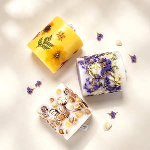 Vela de Cera de Soja con Flores Secas Prensadas Hechas a Mano, Ecológica, Aromaterapia, Decoración del Hogar, Regalo de Boda o Cumpleaños - Product Image 4