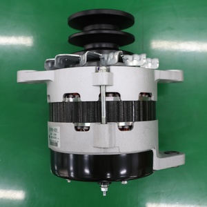 Alternateur d'origine Komatsu 600-825-6330 pour moteur série <span class=keywords><strong>6D</strong></span>, machines de construction, performances stables, neuf, livraison rapide - Product Image 1