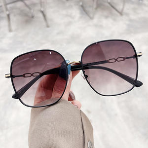 Lunettes de soleil carrées en métal pour femmes Qianai, verres PC UV400, style coréen tendance, grande monture, lunettes de soleil pare-soleil - Product Image 5