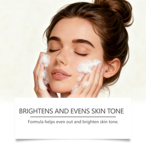 Gel Limpiador Facial de Marca Privada con Niacinamida, Ácido Kójico y Vitamina C para una Piel Suave, Luminosa y Uniforme - Product Image 6